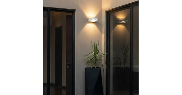 kelvo® AURA KLV-101-0118 Μοντέρνο Φωτιστικό Τοίχου - Απλίκα LED 7W 875lm 45° AC 220-240V Αδιάβροχο IP65 Θερμό Λευκό 2700K - Bridgelux COB Chip & TÜV SÜD Driver - Λευκό Ματ - Μ15 x Π12.5 x Υ4.5cm - 5 Χρόνια Εγγύηση