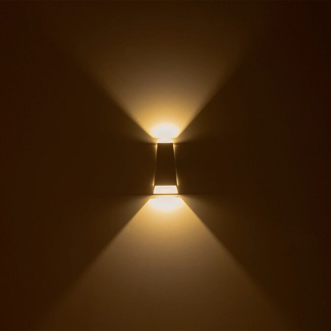 kelvo® FLUX KLV-101-0121 Μοντέρνο Φωτιστικό Τοίχου - Απλίκα LED 6W 750lm 30° AC 220-240V Αδιάβροχο IP65 Θερμό Λευκό 2700K - Bridgelux COB Chip & TÜV SÜD Driver - Λευκό Ματ - Μ5 x Π8.5 x Υ17cm - 5 Χρόνια Εγγύηση - 10 kelvo® FLUX KLV-101-0121 Μοντέρνο Φωτιστικό Τοίχου - Απλίκα LED 6W 750lm 30° AC 220-240V Αδιάβροχο IP65 Θερμό Λευκό 2700K - Bridgelux COB Chip & TÜV SÜD Driver - Λευκό Ματ - Μ5 x Π8.5 x Υ17cm - 5 Χρόνια Εγγύηση - 10