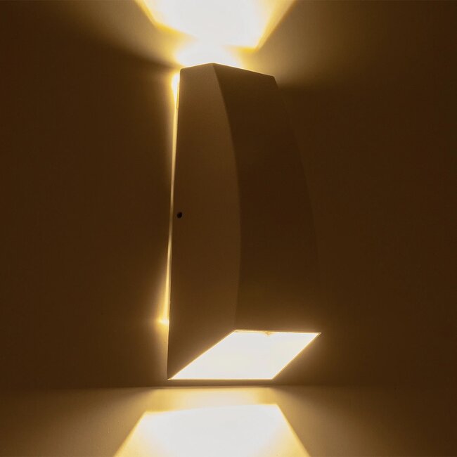 kelvo® FLUX KLV-101-0121 Μοντέρνο Φωτιστικό Τοίχου - Απλίκα LED 6W 750lm 30° AC 220-240V Αδιάβροχο IP65 Θερμό Λευκό 2700K - Bridgelux COB Chip & TÜV SÜD Driver - Λευκό Ματ - Μ5 x Π8.5 x Υ17cm - 5 Χρόνια Εγγύηση - 12 kelvo® FLUX KLV-101-0121 Μοντέρνο Φωτιστικό Τοίχου - Απλίκα LED 6W 750lm 30° AC 220-240V Αδιάβροχο IP65 Θερμό Λευκό 2700K - Bridgelux COB Chip & TÜV SÜD Driver - Λευκό Ματ - Μ5 x Π8.5 x Υ17cm - 5 Χρόνια Εγγύηση - 12