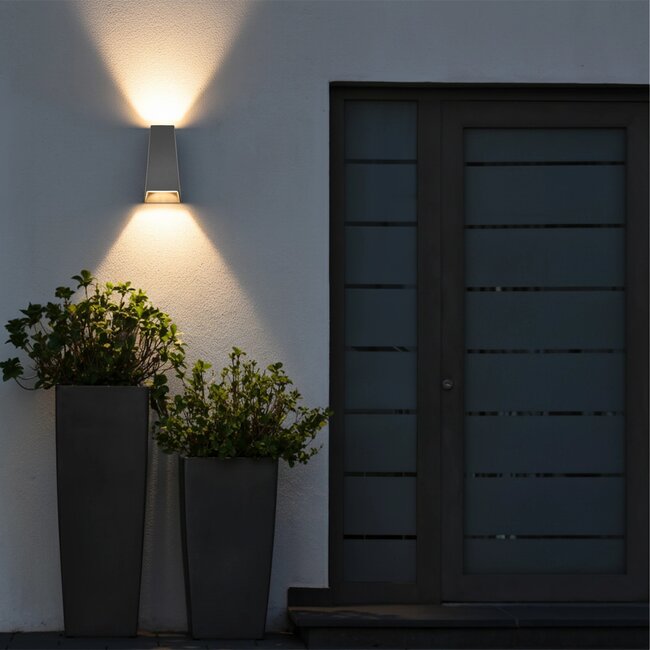 kelvo® FLUX KLV-101-0120 Μοντέρνο Φωτιστικό Τοίχου - Απλίκα LED 6W 750lm 30° AC 220-240V Αδιάβροχο IP65 Θερμό Λευκό 2700K - Bridgelux COB Chip & TÜV SÜD Driver - Γκρι Ανθρακί Ματ - Μ5 x Π8.5 x Υ17cm - 5 Χρόνια Εγγύηση - 1 kelvo® FLUX KLV-101-0120 Μοντέρνο Φωτιστικό Τοίχου - Απλίκα LED 6W 750lm 30° AC 220-240V Αδιάβροχο IP65 Θερμό Λευκό 2700K - Bridgelux COB Chip & TÜV SÜD Driver - Γκρι Ανθρακί Ματ - Μ5 x Π8.5 x Υ17cm - 5 Χρόνια Εγγύηση - 1
