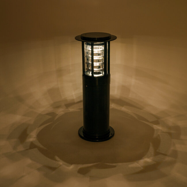 LUSCIOUS 90536 Αυτόνομο Ηλιακό Φωτιστικό Κήπου - Κολωνάκι Αρχιτεκτονικού Φωτισμού Εξωτερικού Χώρου LED 10W 330lm 120° με Ενσωματωμένο Φωτοβολταϊκό Panel 6V 2W & Επαναφορτιζόμενη Μπαταρία Li-ion 3.2V 1800mAh με Αισθητήρα Ημέρας-Νύχτας - Αδιάβροχο IP65 - Σώμα Αλουμινίου & ABS - 9