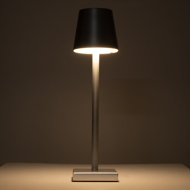 NEGA 60476 Μοντέρνο Επιτραπέζιο Φωτιστικό Πορτατίφ LED 2.2W 154lm 360° DC 5V Επαναφορτιζόμενο με Μπαταρία Li-ion 4000mAh - Διακόπτη Αφής - Θερμό Λευκό 2700K - Dimmable - D10 x H39cm - Ασημί - 2 Years Warranty